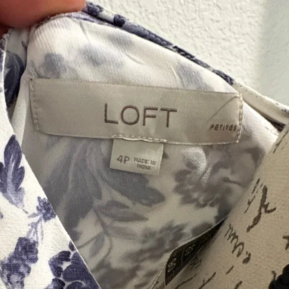 LOFT White and Blue Patterned Blouse - Picture 4 of 6
